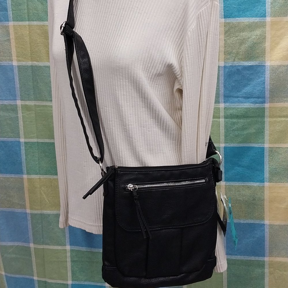 2864 Bueno Crossbody NWT Solana Wash Black